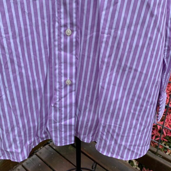 NWT UNIQLO Women's size XL Lavendar/White Striped Long Sleeve Button Down Shirt - Picture 3 of 12